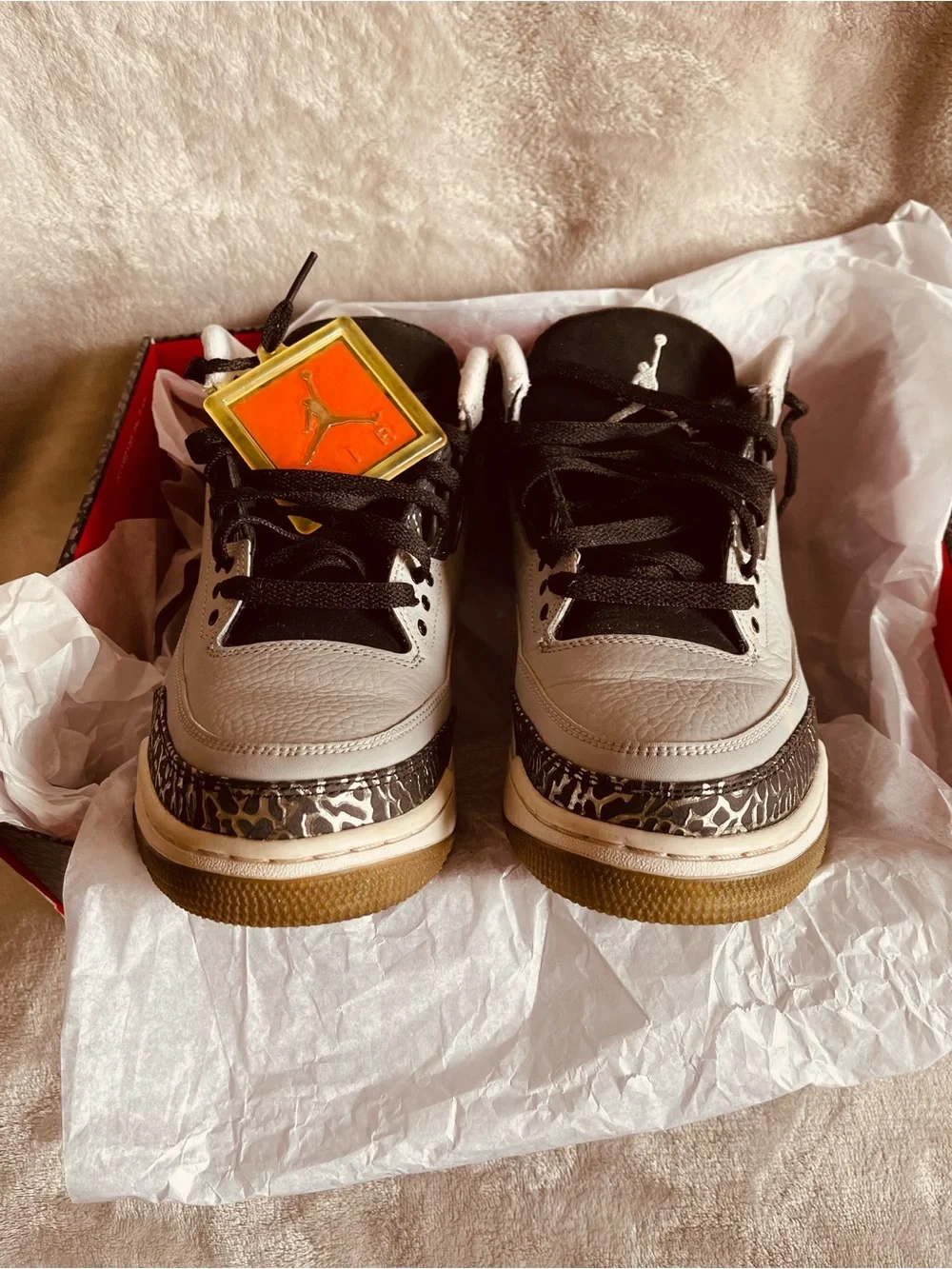 (Men’s) Air Jordan Retro 3 Wolf Grey/Metallic/Black/White with Silver Accent